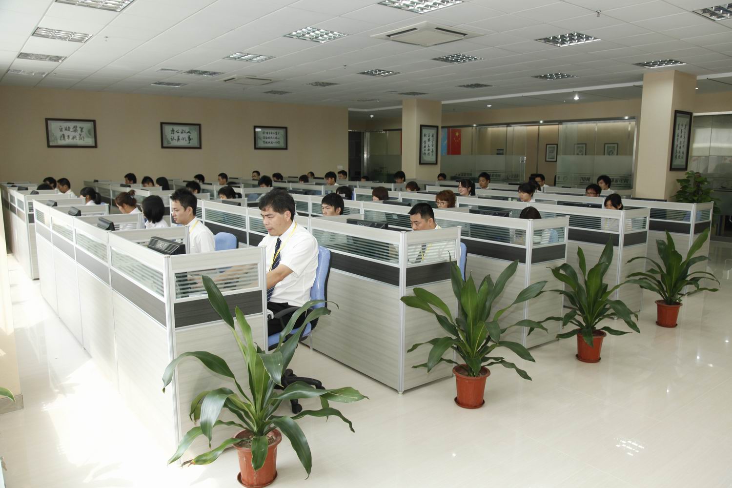 ���`�B��˾�����h(hu��n)��